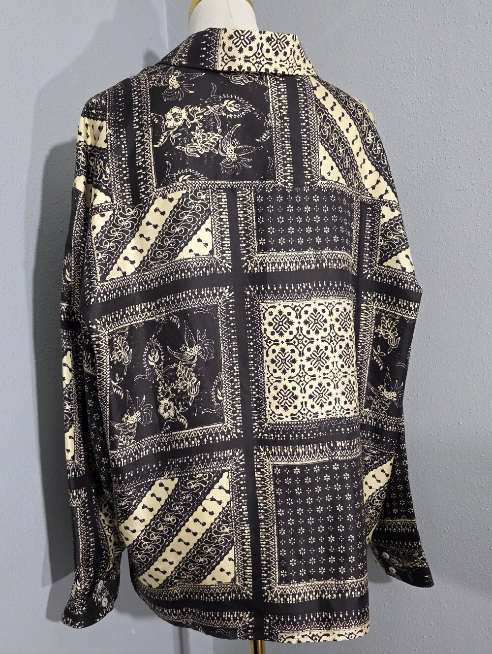 KITH Unisex 100% Silk Bandana Print Oversized Button Down Shirt L - Picture 3 of 16